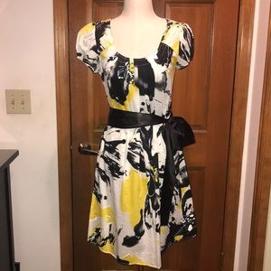 Romy | Black White Yellow Dress w/ Ribbon